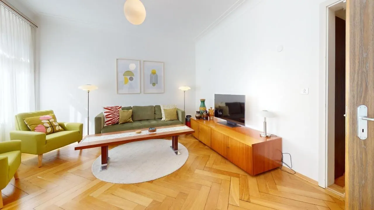 Unique Serviced Living @ Wettstein Turnerstrasse Basel Apartment
